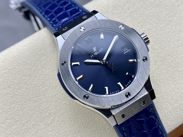 ウブロコピー時計正面デザイン